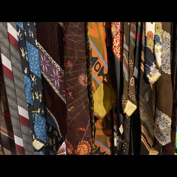 Vintage Ties: Two for $6, freshly laundered and ironed, in excellent condition! - Picture 2 of 8